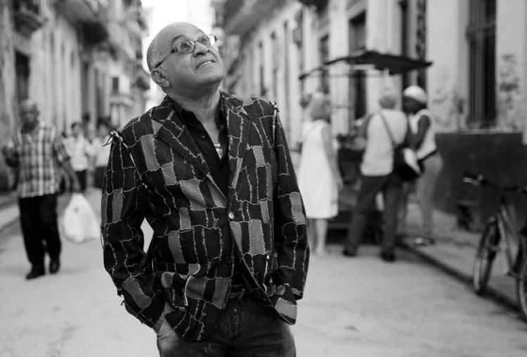 El notable músico cubano César “Pupy” Pedroso, fallecido este 17 de julio a los 75 años de edad. Foto: fotosdlahabana.com / Archivo.