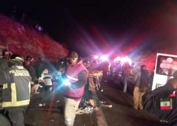 Accidente de tránisto en México en el que perdieron la vida varios migrantes latinoamericanos, entre ellos cubanos. Foto: Televisa / Twitter.