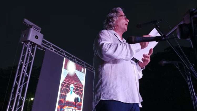 Sergio Benvenuto, director del Festival de Gibara, durante la inauguración. Foto: Festival de Cine de Gibara.