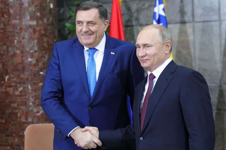Milorad Dodik en Moscú con Putin. | Foto: Getty (Archivo)
