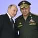 Vladimir Putin junto al ministro de Defensa de Rusia, Sergei Shoigu: Foto: Sputnik/Kremlin, vía AP.