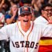 Los fanáticos de los Astros tomaron por asalto el Yankee Stadium y barrieron a la novena del Bronx para avanzar a la Serie Mundial. Foto: Houston Astros.