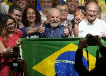 El líder del Partido de los Trabajadores (PT), que ya gobernó entre 2003 y 2010, volverá a ocupar la Presidencia de un Brasil extremadamente dividido a partir del 1 de enero de 2023 y por los cuatro años siguientes. Foto: Andre Penner/Ap.