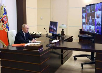 El presidente Vladimir Putin anuncia la ley marcial en las regiones anexadas. Foto: Sergei Ilyin, Kremlin Pool/AP.