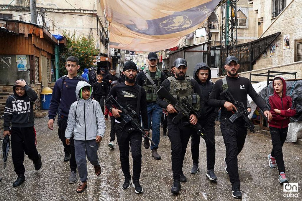 Funeral of a Palestinian militant in the West Bank.  Photo: Alejandro Ernesto.