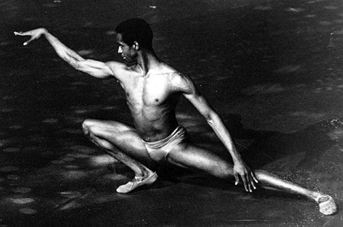 El bailarín cubano  Julio Arozarena. Foto: todaladanza.cult.cu