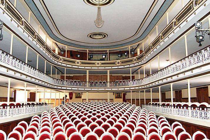 The José Jacinto Milanés theater reopens its doors
