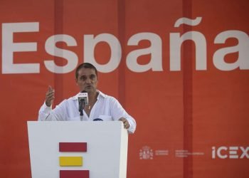 El embajador de España en Cuba, Ángel Martín habla durante la inauguración del pabellón de España en la edición 38 de la Feria Internacional de La Habana Foto: EFE/ Yánder Zamora.