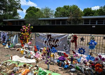 La masacre de la Escuela Primaria Robb de Uvalde, Texas el 24 de mayo de 2022, con un saldo de 21 personas muertas y 17 heridas. Foto: LAT.