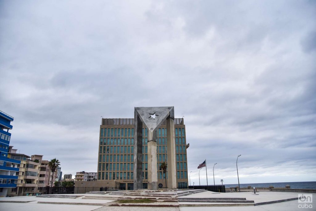 Embajada de los EEUU en La Habana, Cuba. Foto: Kaloian.