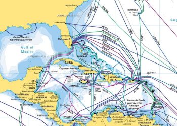 Mapa: https://submarine-cable-map-2022.telegeography.com/