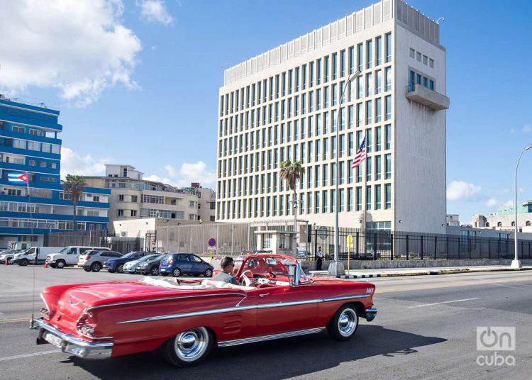Embajada de Estados Unidos de América, en La Habana. Foto: Otmaro Rodríguez.