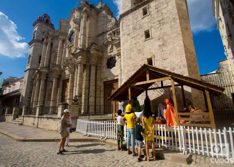 Imagen de archivo del Nacimiento de Jesús, en la Plaza de la Catedral de La Habana. Foto: Otmaro Rodríguez / Archivo.