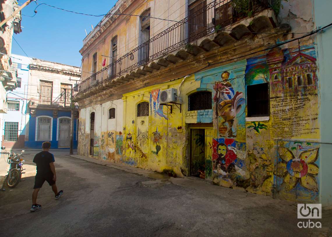 Callejón del Suspiro, barrio de Jesús María. Foto: Otmaro Rodríguez.