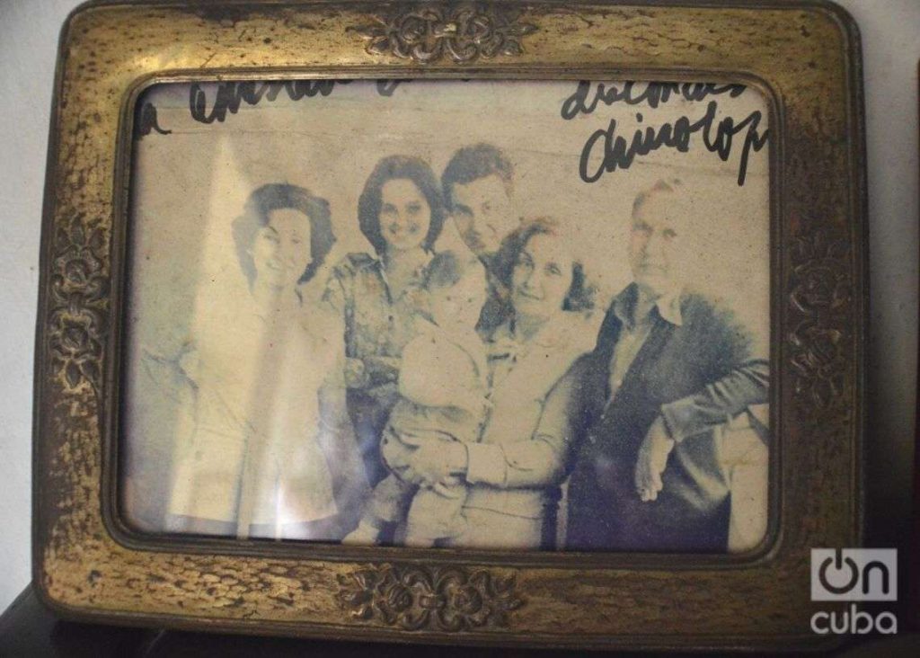 Familia Vitier García-Marruz, por Chinolope. Foto: Angel Marqués Dolz.