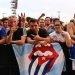 Fans de los Rolling Stones asisten su concierto gratuito el 25 de marzo de 2016, en la Ciudad Deportiva de La Habana. Foto: EFE/Alejandro Ernesto.