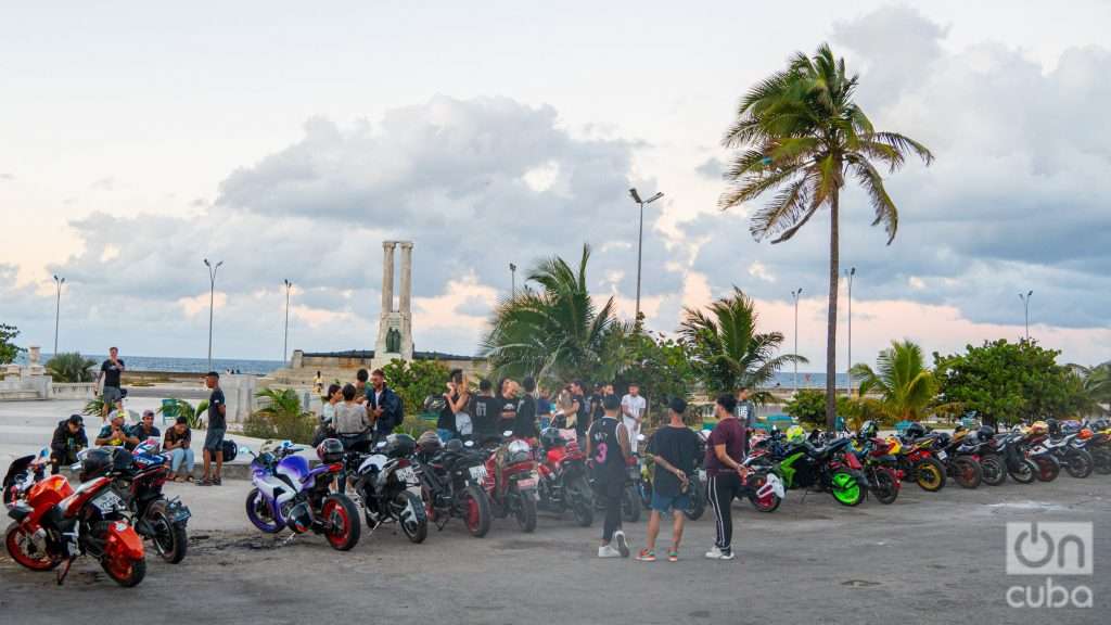 Miembros del club de motos E-Racing Cuba Foto: Jorge Ricardo.
