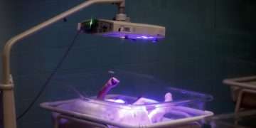 Sala de neonatología en un hospital materno de Matanzas, diciembre de 2022. Foto: EFE/ Ernesto Mastrascusa.