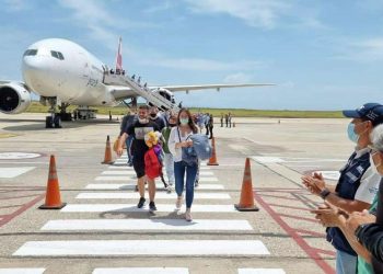 Turistas cubanos llegados a Isla Margarita en junio de 2022. Foto: ciudadmcy.info.ve/Twitter.