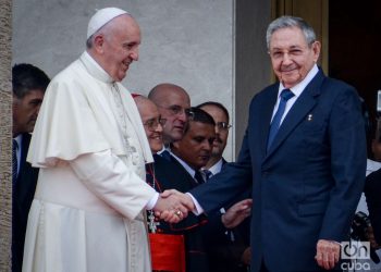 Francisco y Raúl Castro en La Habana, septiembre de 2015. Foto: Kaloian.