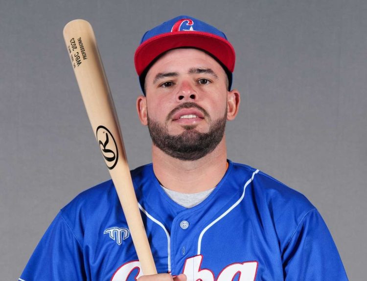Iván Prieto, receptor de bullpen de Cuba en el V Clásico Mundial de Béisbol. Foto: Mary DeCicco/WBCI/MLB Photos via Getty Images.