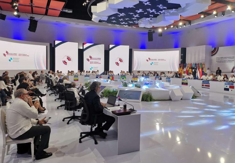 Reunión de cancilleres de la XXVIII Cumbre Iberoamericana, en República Dominicana. Foto: @CubaMINREX / Twitter.