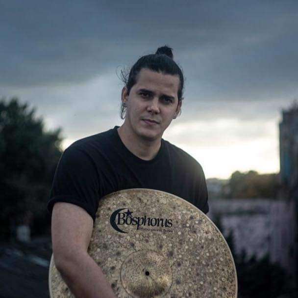 El baterista cubano Marco Alonso, líder del proyecto Reversible. Foto: Cortesía de Marco Alonso.