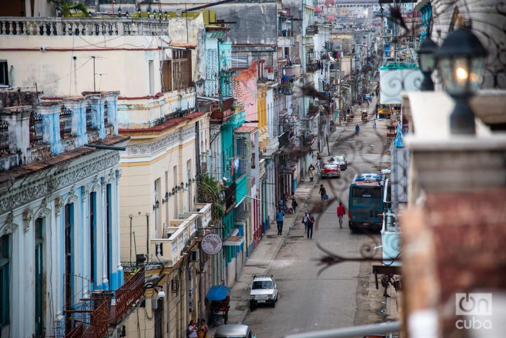 A brilliant day in Havana seen from the balcony of La Guarida, today a restaurant and formerly the location where Diego's apartment was set up.  Photo: Kaloian.