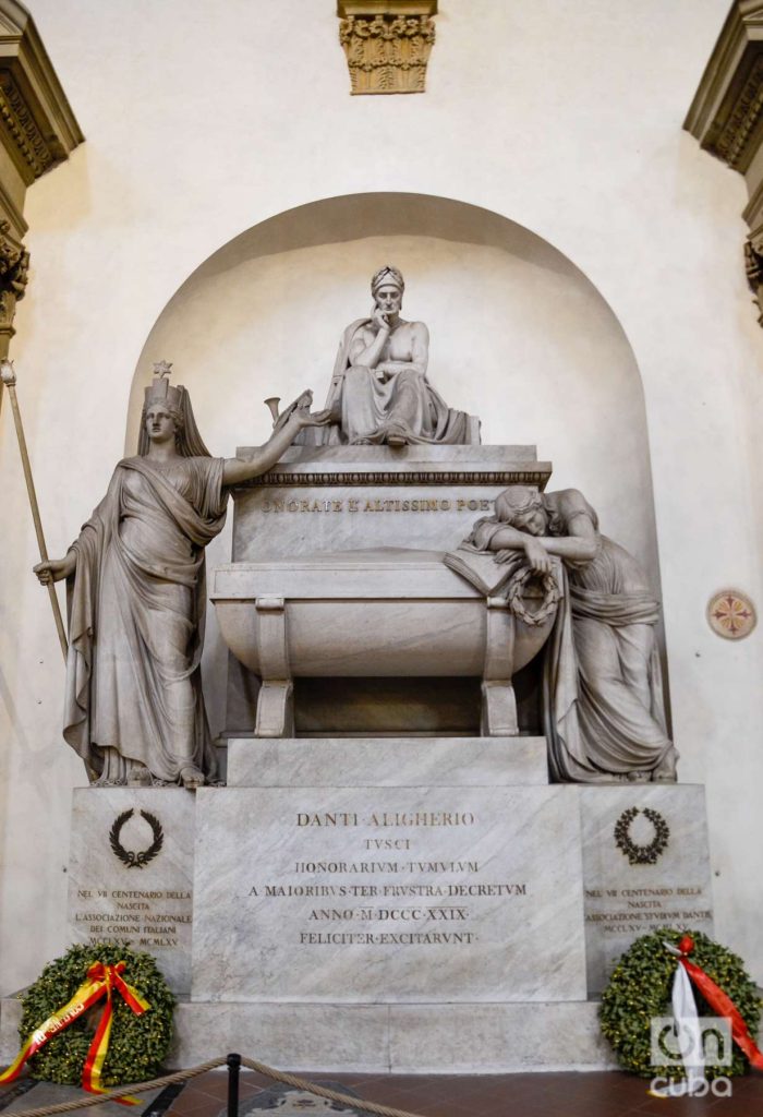 Dante's cenotaph.  Photo: Kaloian.