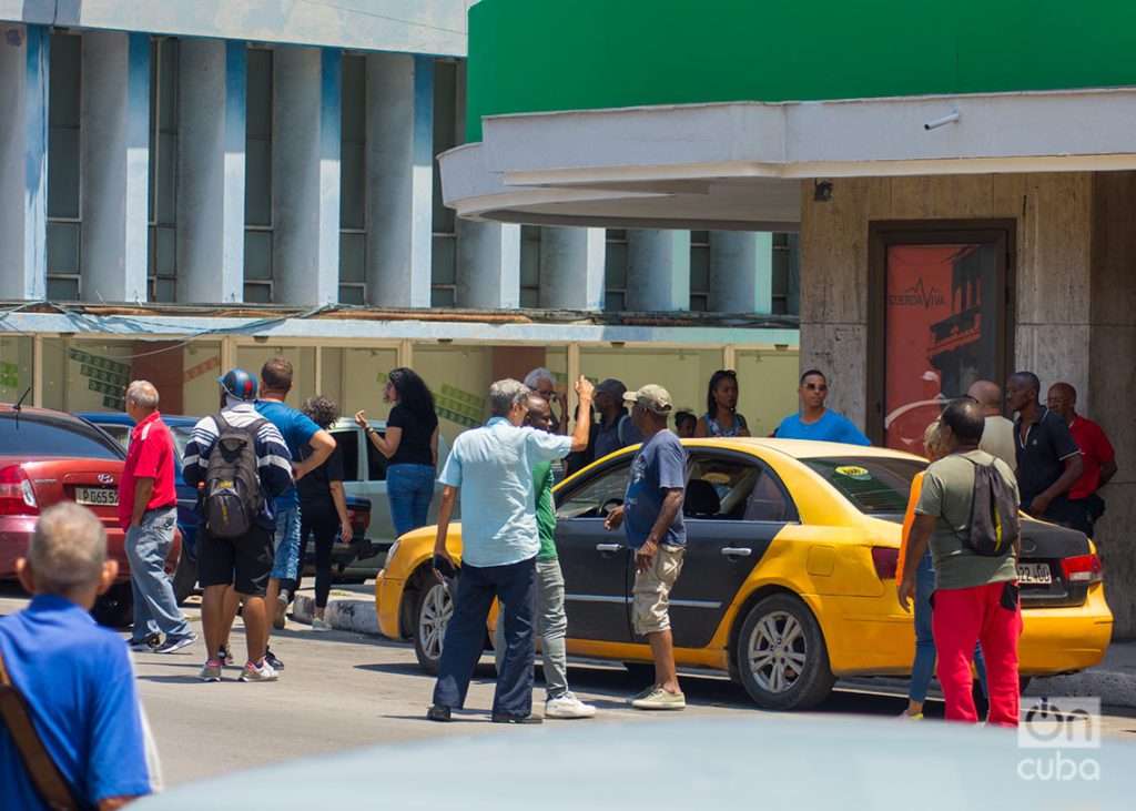 Fuel crisis in Cuba: the long wait