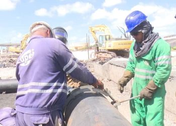 Trabajos de reconstrucción en la Base de Supertanqueros de Matanzas, afectada por un gran incendio en agosto de 2022. Foto: Radio 26 / Facebook.