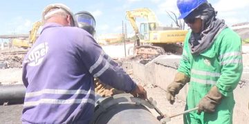 Trabajos de reconstrucción en la Base de Supertanqueros de Matanzas, afectada por un gran incendio en agosto de 2022. Foto: Radio 26 / Facebook.