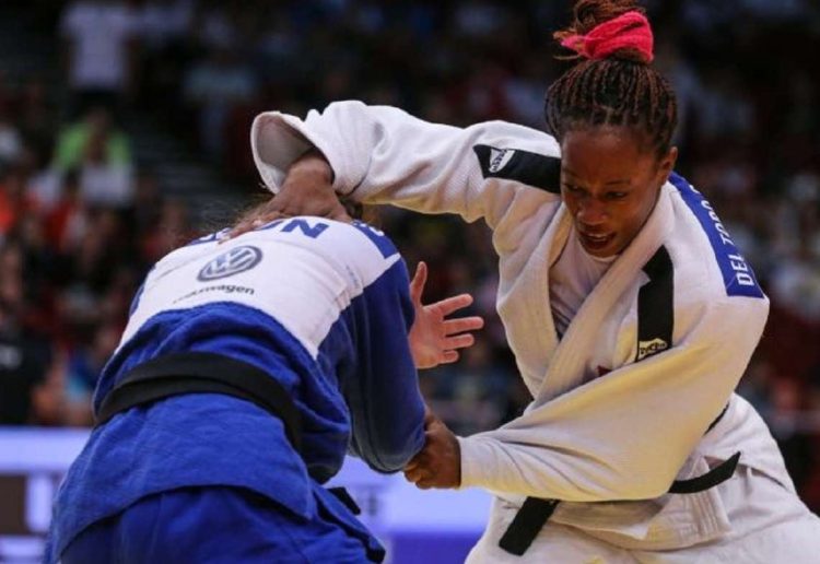 La judoca cubana Maylín del Toro (der). Foto: IJF / Archivo.