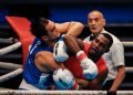 Julio César La Cruz (derecha) fue uno de los consagrados del equipo cubano que se quedó sin medallas en el Mundial de Tashkent. Foto: IBA.