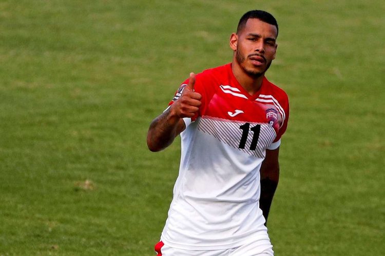 La baja de Onel Hernández es un duro golpe para la selección cubana de cara a la Copa Oro 2023. Foto: Esteban Biba/EFE.