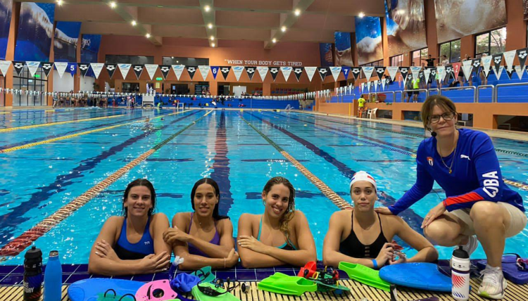 Nadadoras cubanas en el Mare Nostrum. Foto: Radio Habana Cuba.