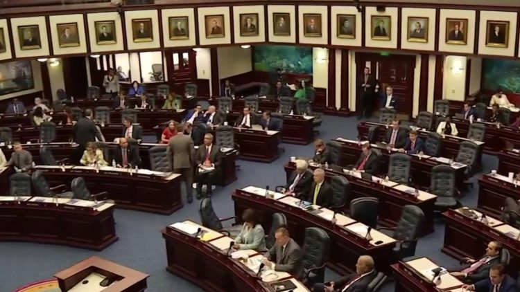 Sala de sesiones del Senado de Florida. | Foto: Archivo