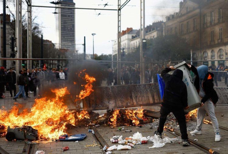 Disturbios en la capital francesa. Foto: Afp.