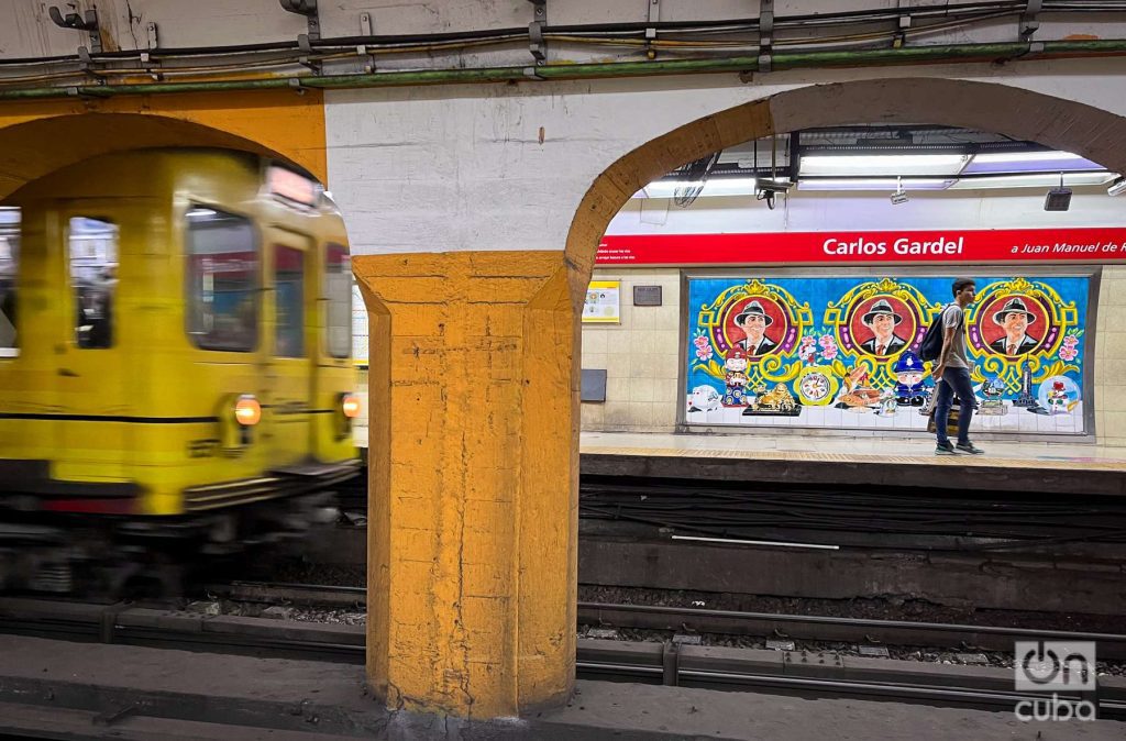 Estación de metro en El Abasto, Buenos Aires. Foto: Kaloian.