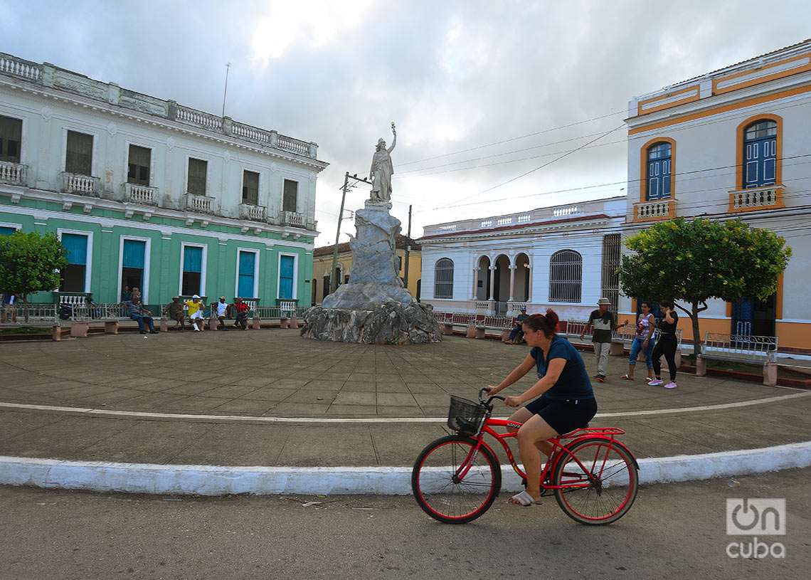 Estatua Cubana de La Libertad, realizada por el escultor italiano Carlos Nicoly y Manfredi. Foto: Otmaro Rodríguez.