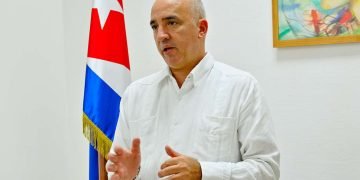 Ernesto Soberón Guzmán, director general de Asuntos Consulares y de Atención a Cubanos Residentes en el Exterior de la Cancillería cubana. Foto: Otmaro Rodríguez.