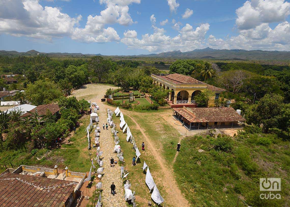 Hacienda del antiguo ingenio Manaca Iznaga, vista desde la torre. Foto: Otmaro Rodríguez.