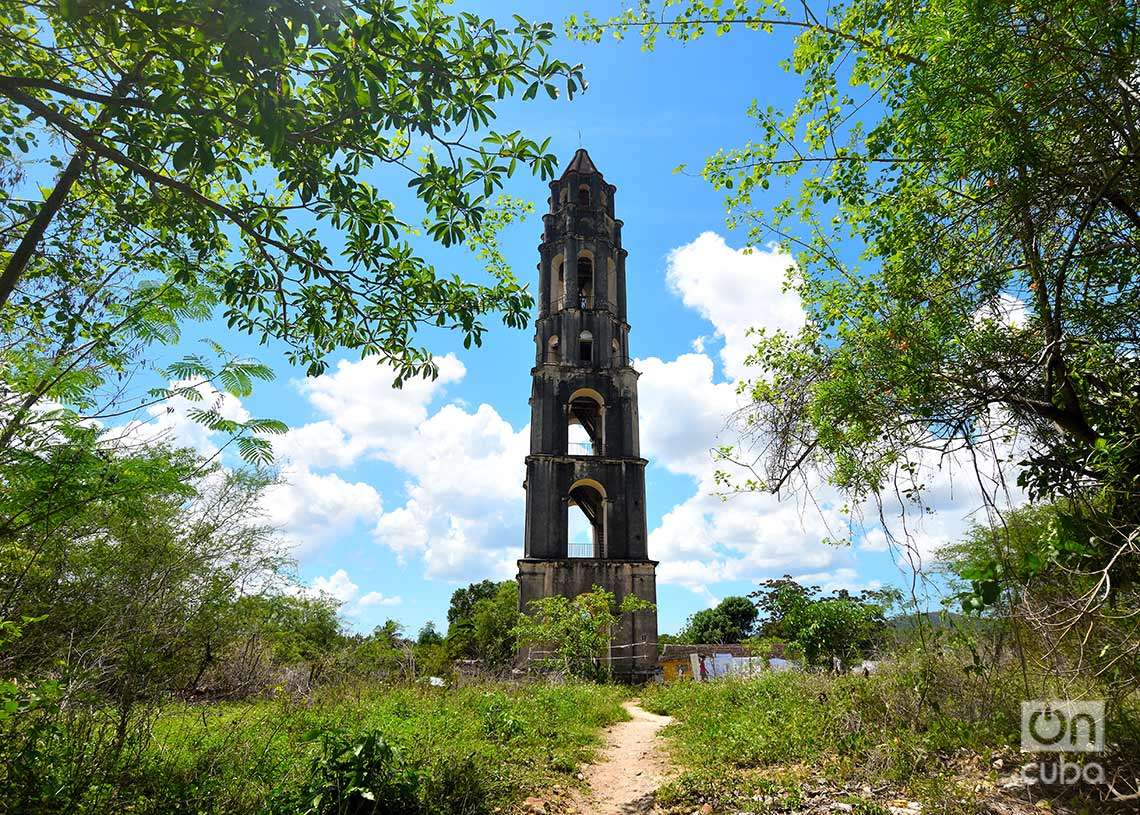Manaca Iznaga Tower, in the Valle de los Ingenios, province of Sancti Spíritus.  Photo: Otmaro Rodriguez.