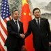 El secretario de Estado Antony Blinken, junto al ministro de Relaciones Exteriores de China, Qin Gang. Foto: Leah Millis/Pool/Reuters.
