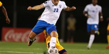 El delantero Luis Paradela, una de las principales figuras de la selección absoluta de fútbol de Cuba. Foto: concacaf.com / Archivo.