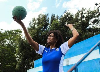 Mercedes Pomares, “La zurda de Majagua”, fue capitana de la selección nacional de voleibol y pilar fundamental en la conquista del Campeonato Mundial de 1978. Foto: Jorge Luis Coll Untoria.