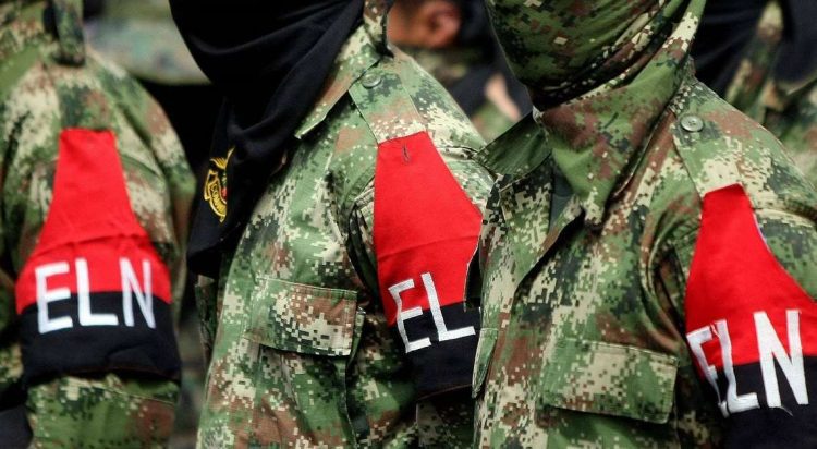 Combatientes de la guerrilla colombiana ELN. Foto: Caracol / Archivo.