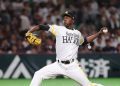 El lanzador cubano Liván Moinelo. Foto: Béisbol Japonés / Archivo.