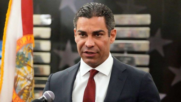 El alcalde de Miami, Francis Suárez, en foto de  archivo. Foto: AP.