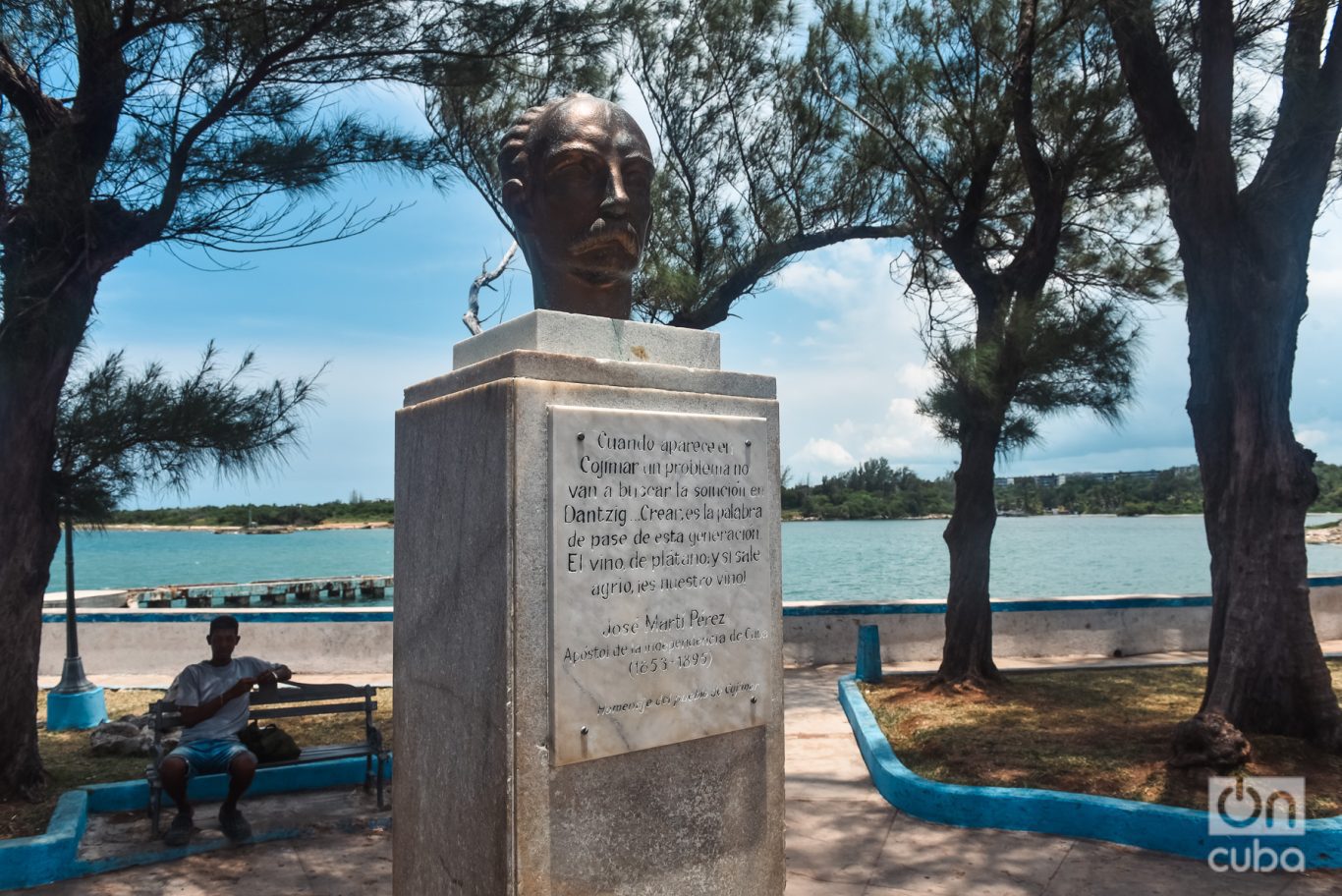 Monumento a José Martí en el parque de Cojímar. Foto: Kaloian.